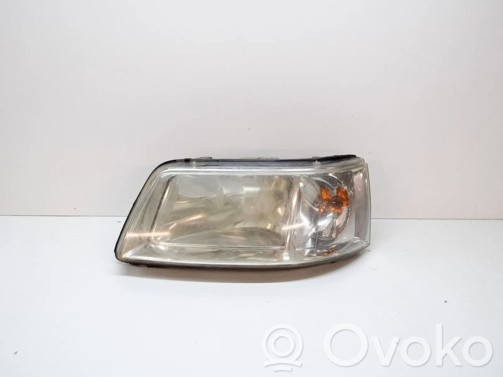 Volkswagen Transporter - Caravelle T5 Lampa przednia 