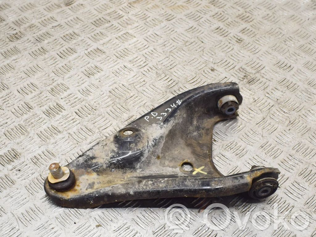 Dacia Sandero Front lower control arm/wishbone 