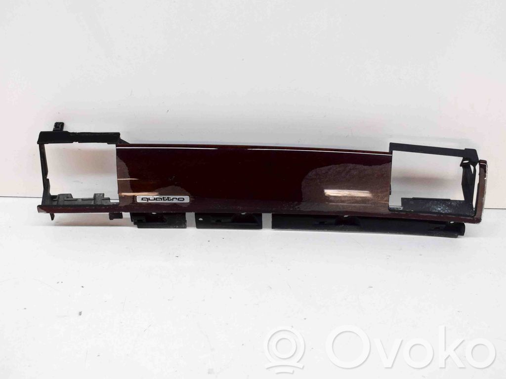 Audi A8 S8 D3 4E Kojelaudan hansikaslokeron lista 