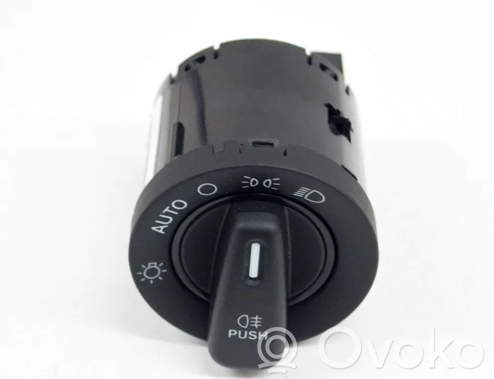 Light switch   10099183,670019822,5PG18DX9AA