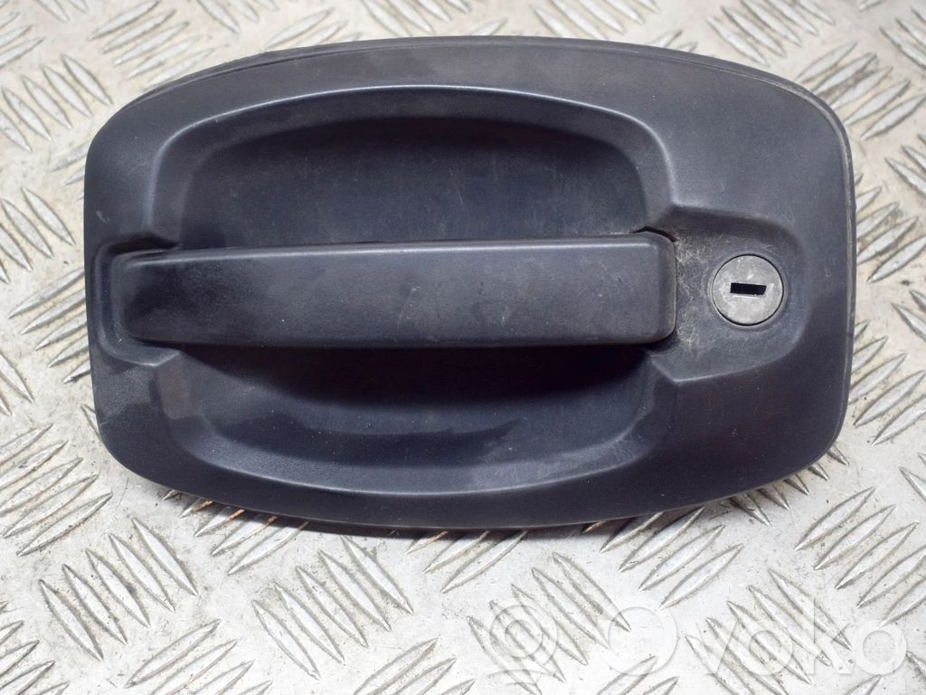 Manecilla externa puerta delantera