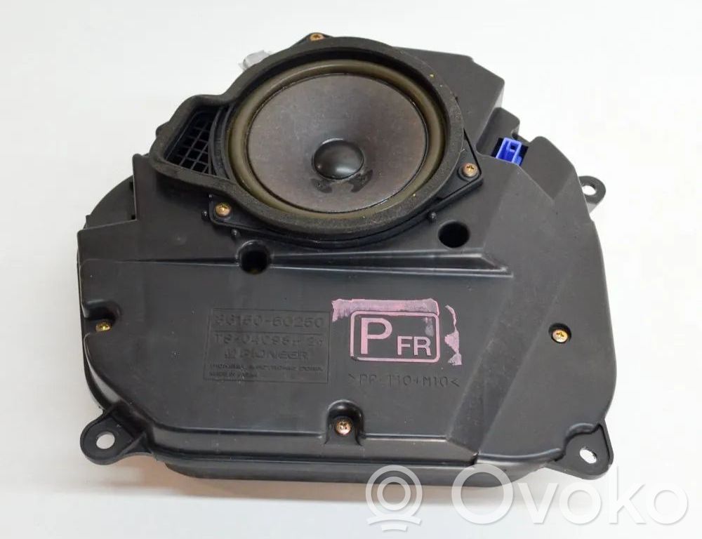Altavoz de la puerta delantera   8615050250