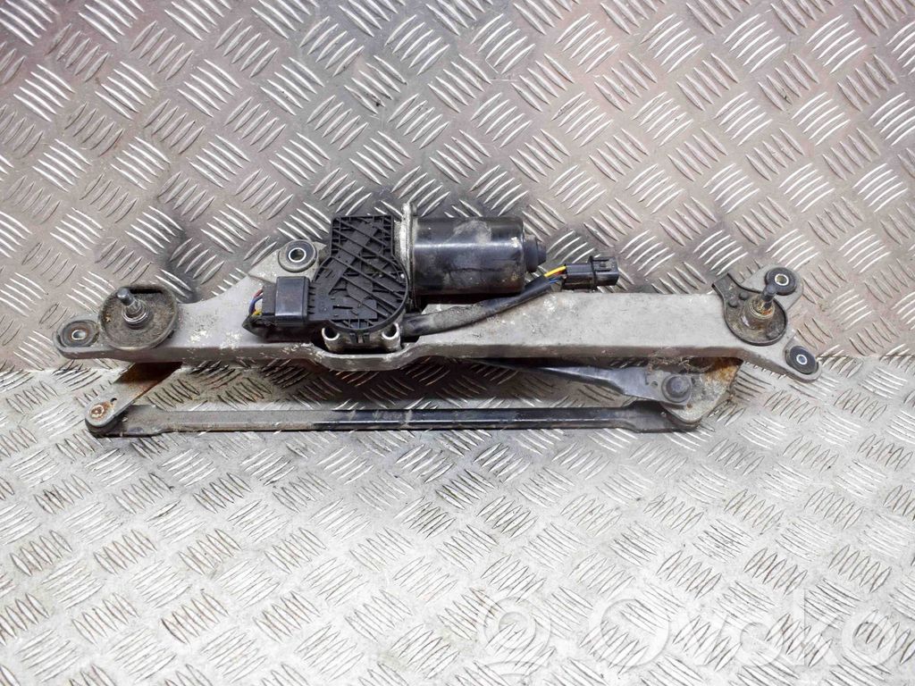 Motor și paralelogram ștergător parbriz