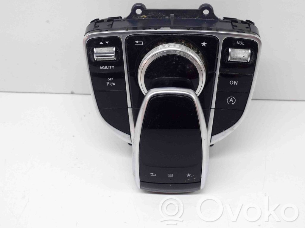 Mercedes-Benz C W205 Panel radia 