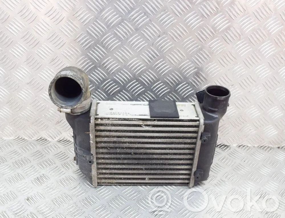 Audi A4 S4 B7 8E 8H Radiador intercooler 