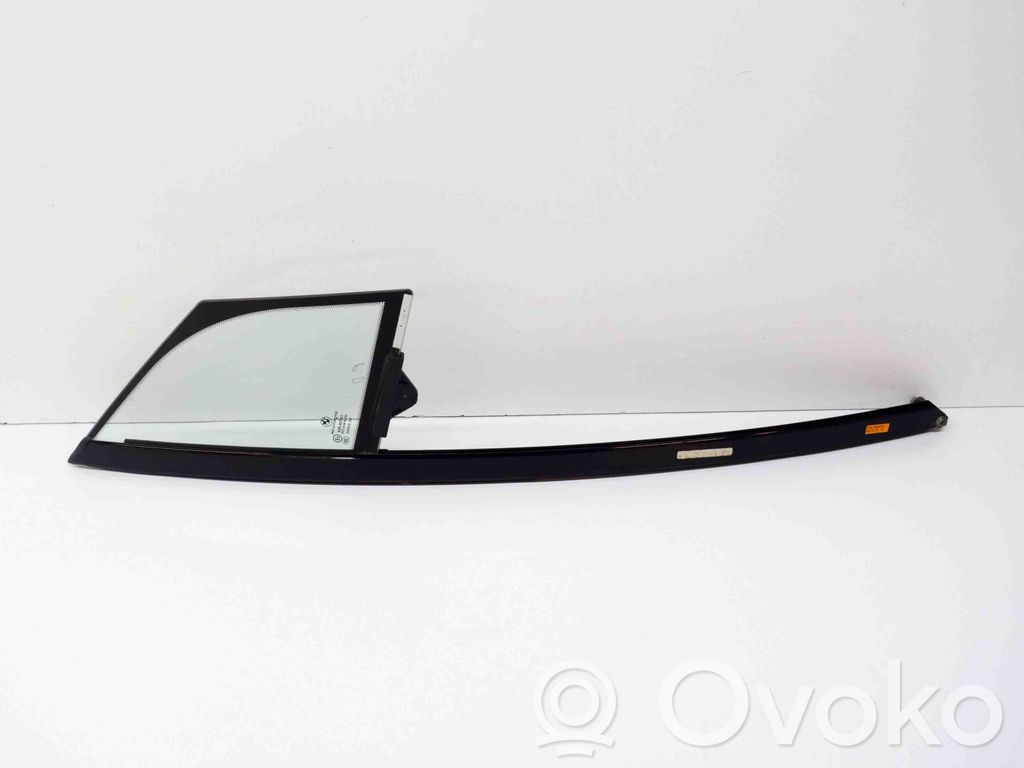 BMW i3 Vetro del deflettore della portiera anteriore - quattro porte 