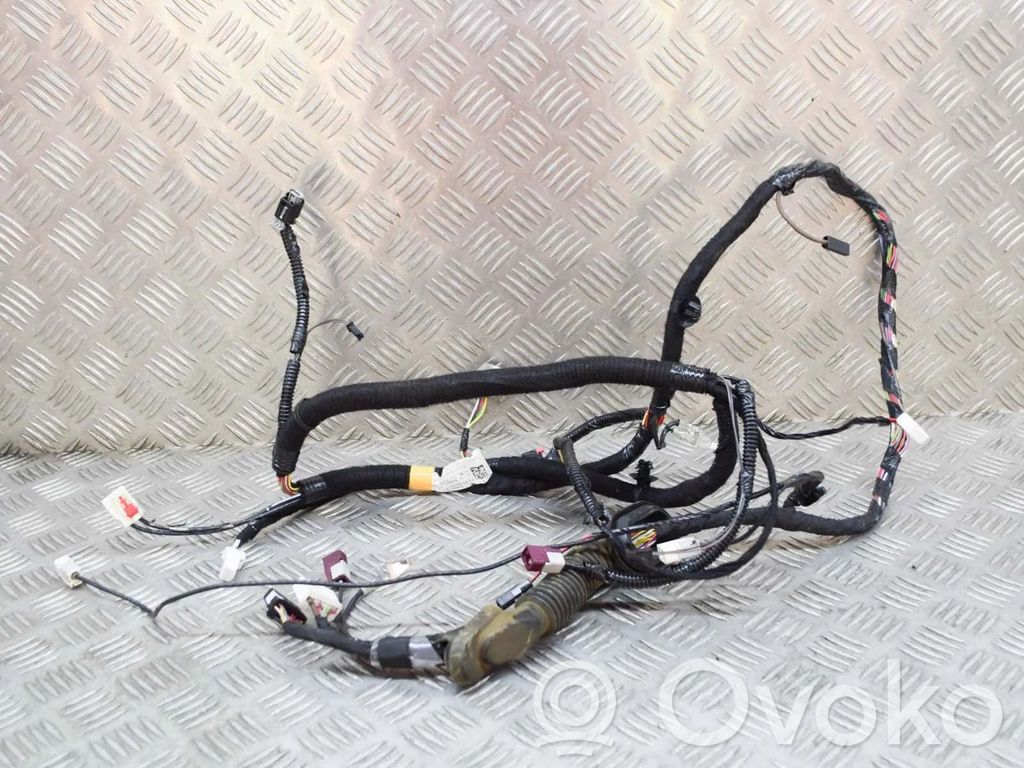 Otros cableados   148905502D