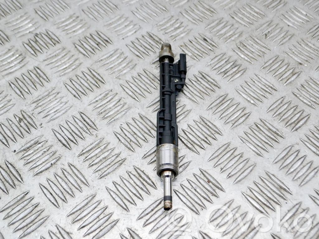 BMW 5 F10 F11 Polttoainesuutin 