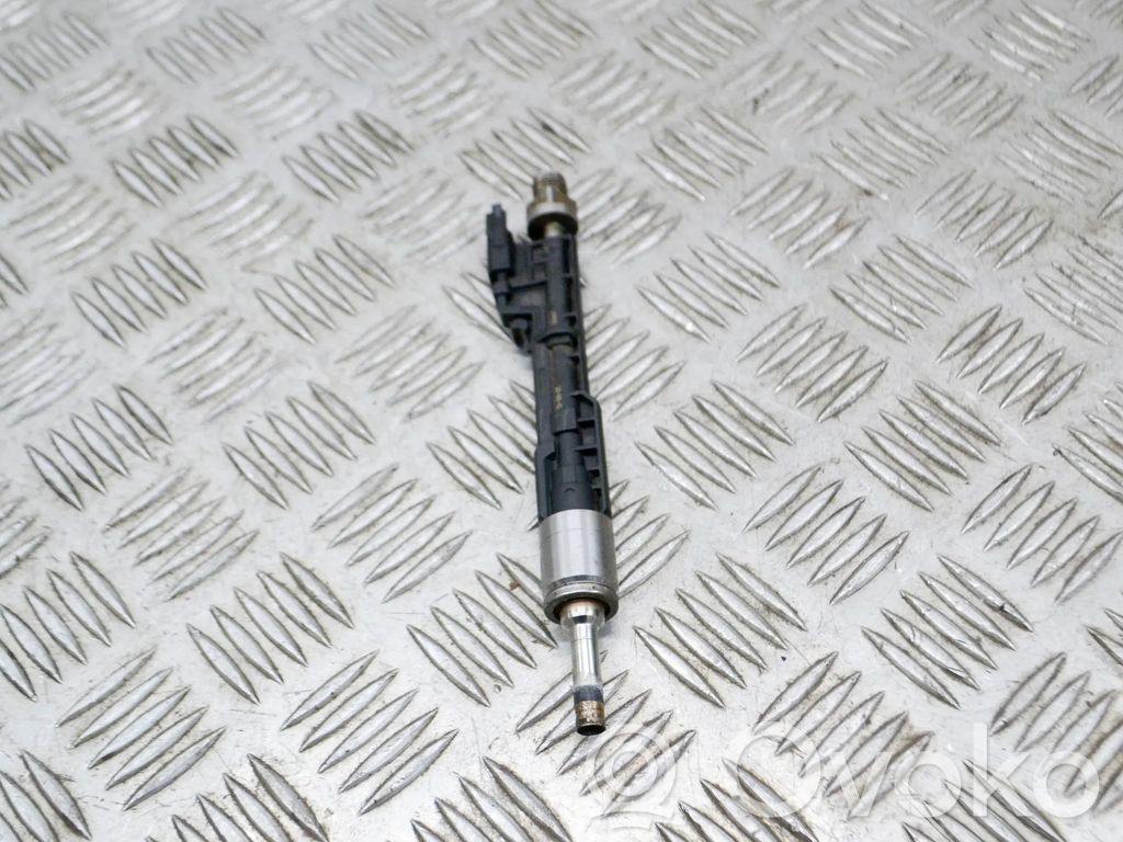 BMW 5 F10 F11 Polttoainesuutin 