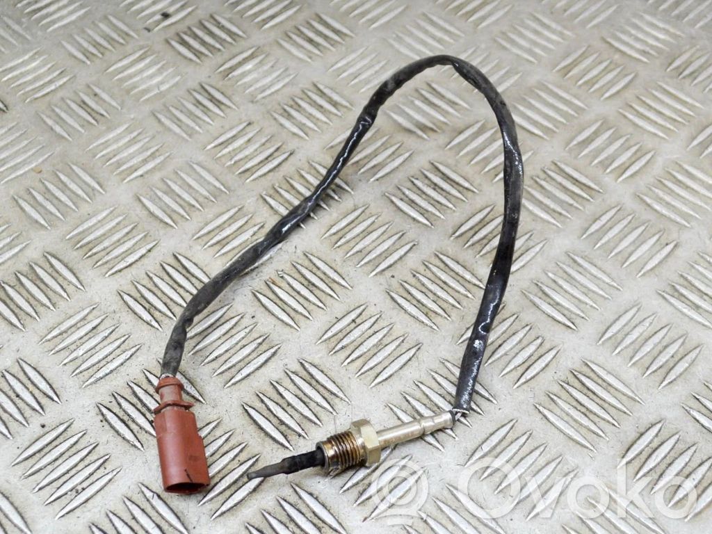 Capteur de température d'huile   8W0906088B