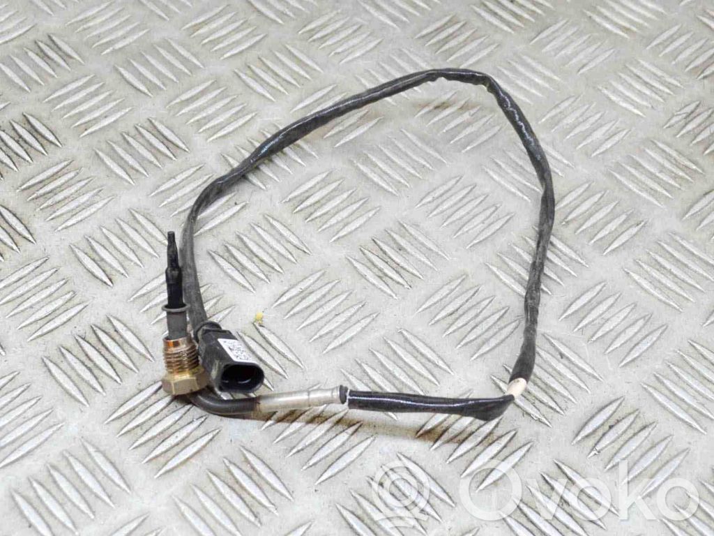 Oil temperature sensor   8W0906088E