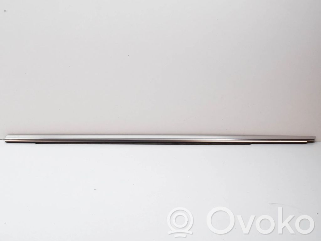 Mercedes-Benz GLE W167 Rivestimento modanatura del vetro della portiera anteriore 
