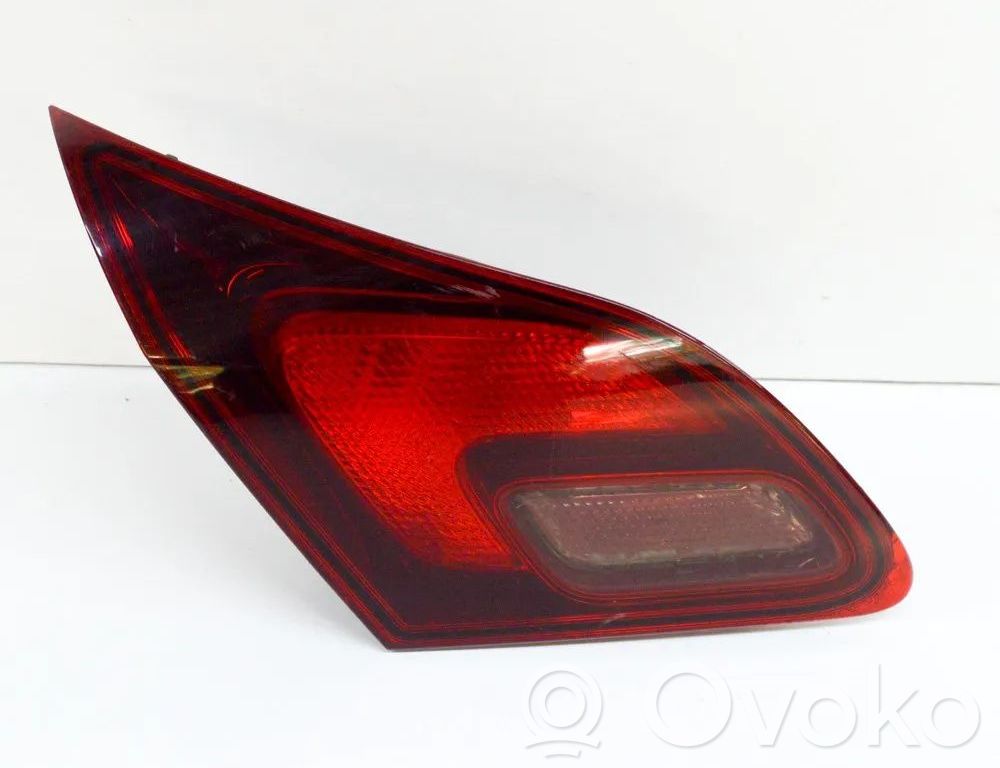 Opel Astra J Takaluukun takavalot 