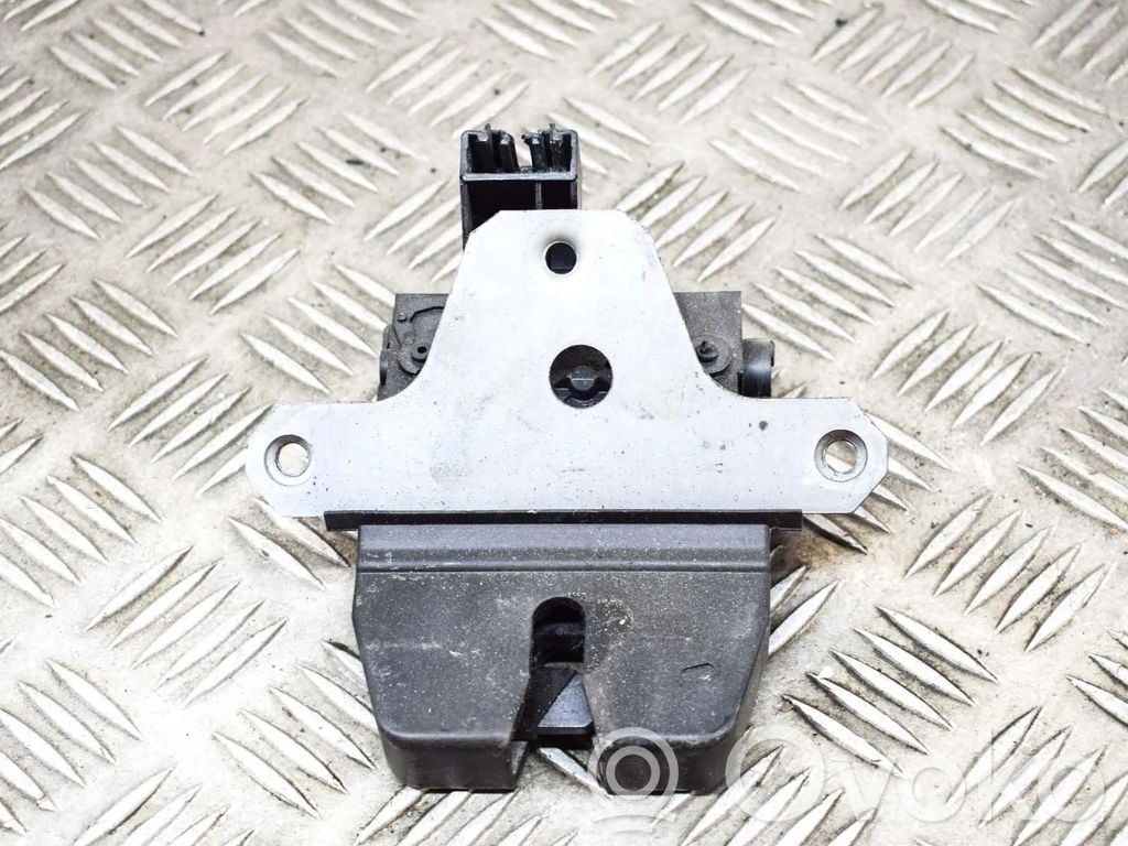 Tailgate/trunk/boot lock/catch/latch   8M51R442A66DB