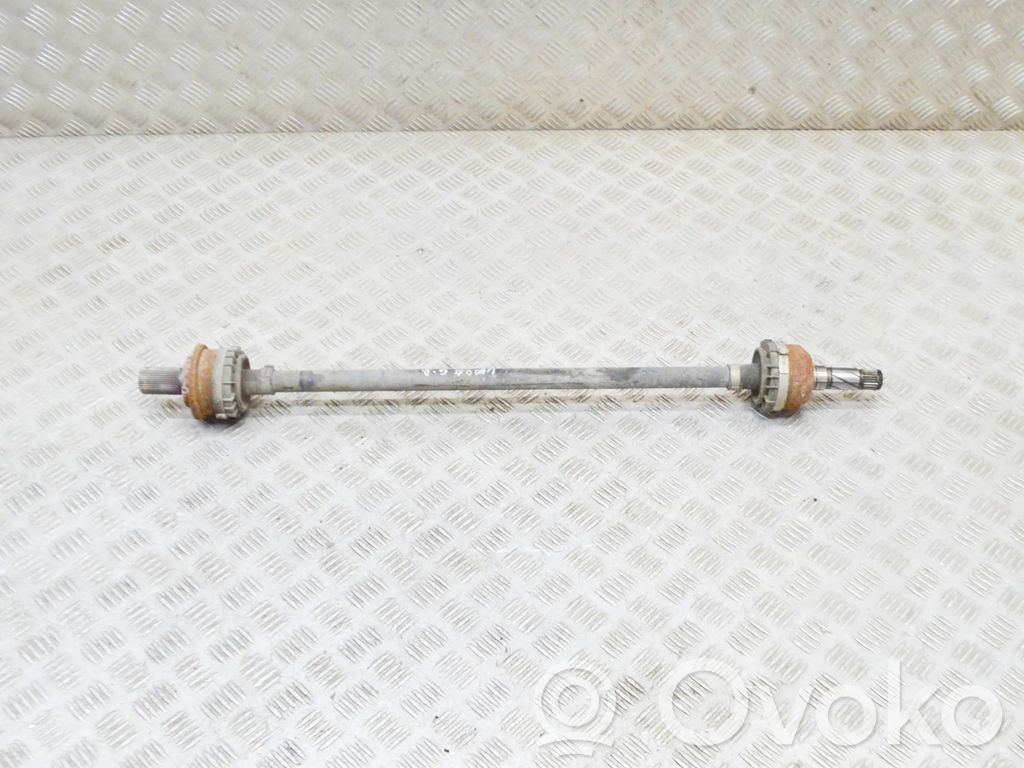 Takavetoakseli   31367070,P31367070