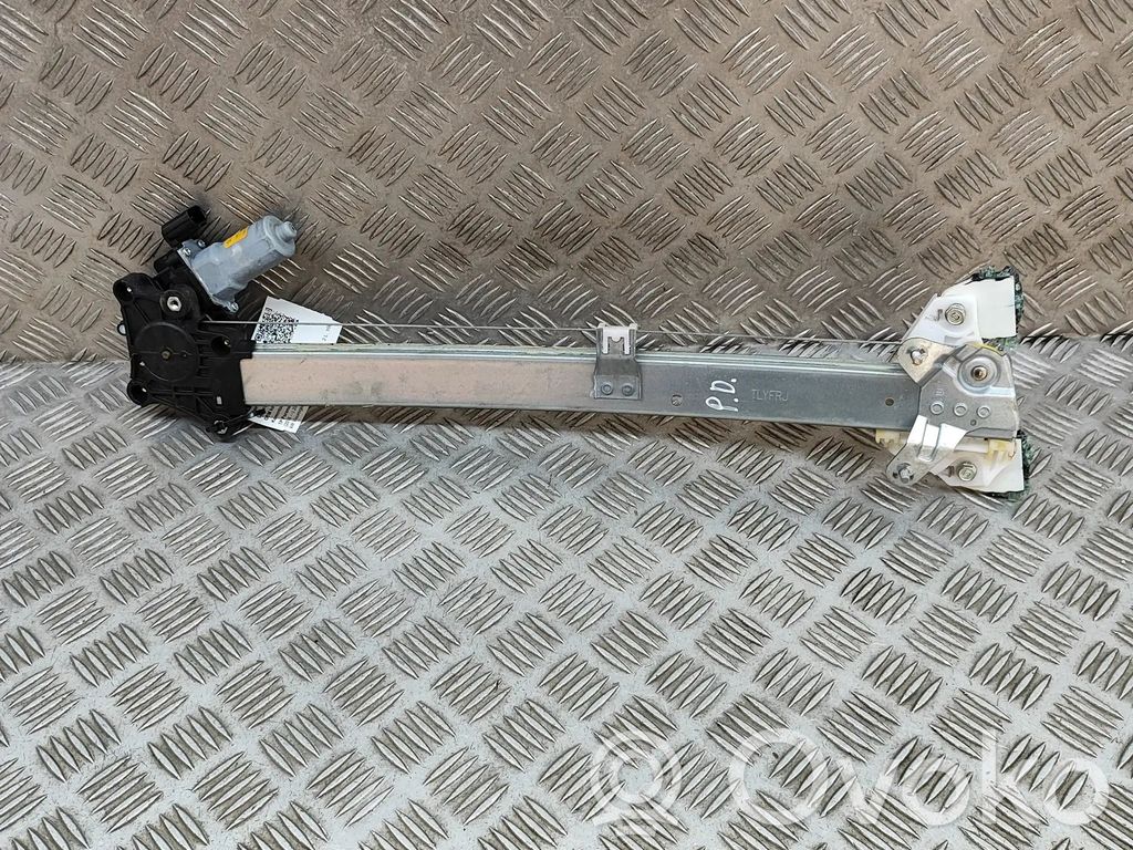 Honda CR-V Macara ușă față cu motor 