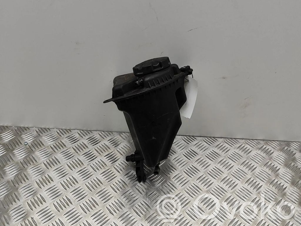 BMW 5 F10 F11 Ausgleichsbehälter Kühlwasser