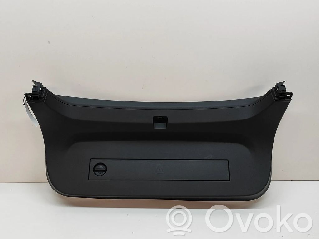 BMW 4 G22 G23 G24 G26 Tailgate trim 