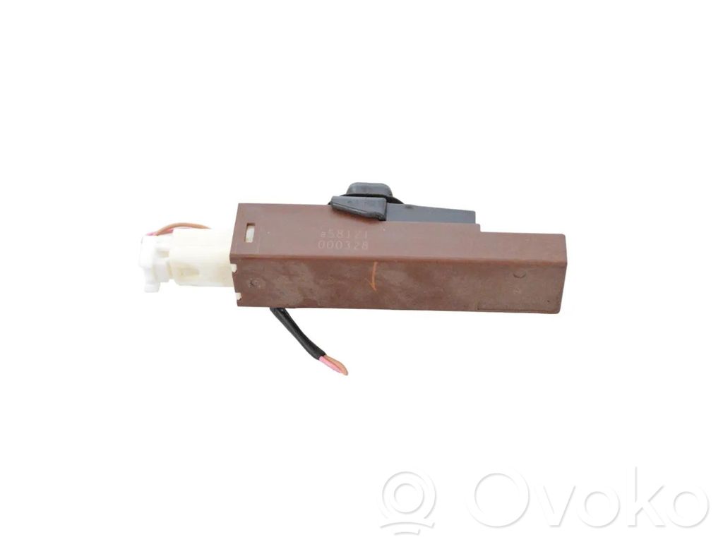 Nissan Qashqai Beraktės sistemos antena 
