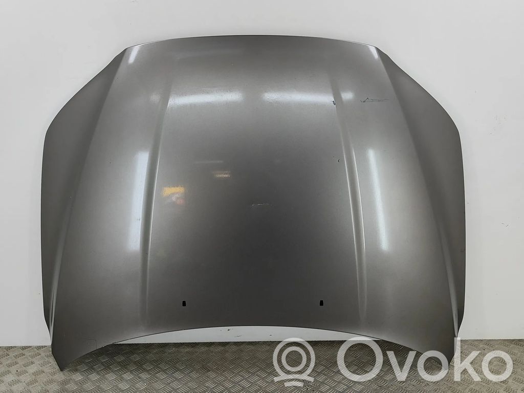 Volvo V70 Konepelti 