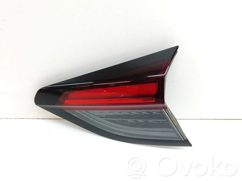 Opel Corsa F Lampy tylnej klapy bagażnika 
