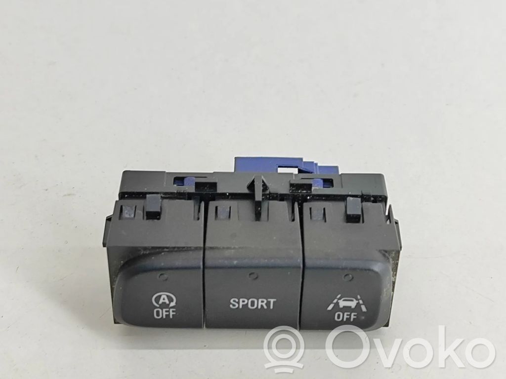 Opel Corsa F A set of switches 