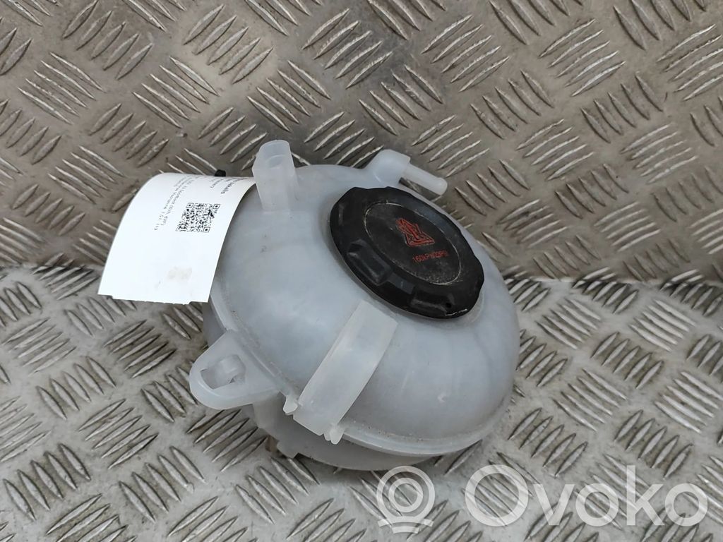 Audi A3 S3 8V Ausgleichsbehälter Kühlwasser 