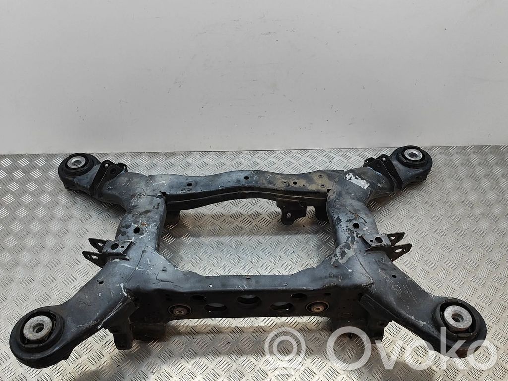 Mercedes-Benz GLE (W166 - C292) Galinis traversas 