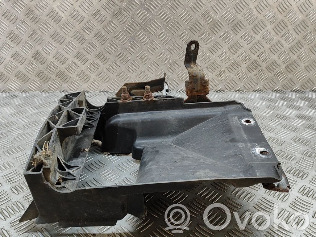 Panel mocowania chłodnicy   AH427H460AB,BH428D048AA