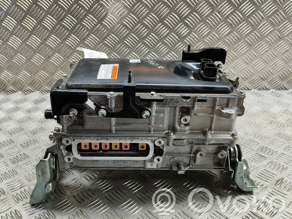Inversor/convertidor de voltaje   G920076060