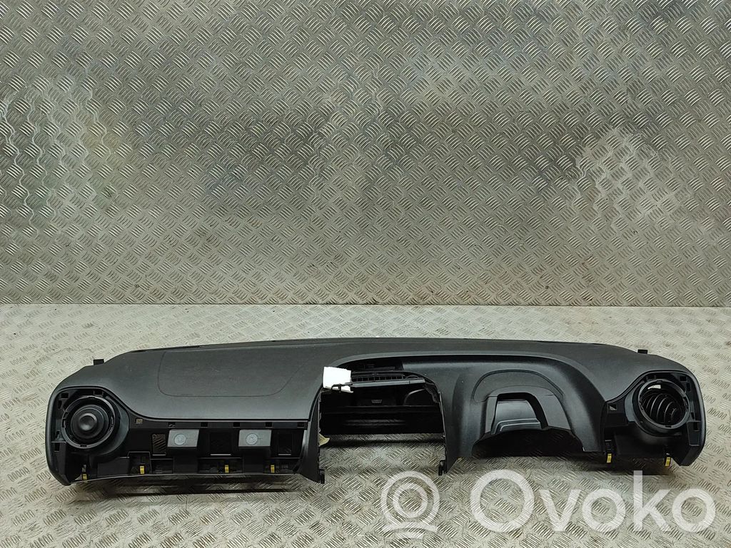 Peugeot 108 Kojelauta 