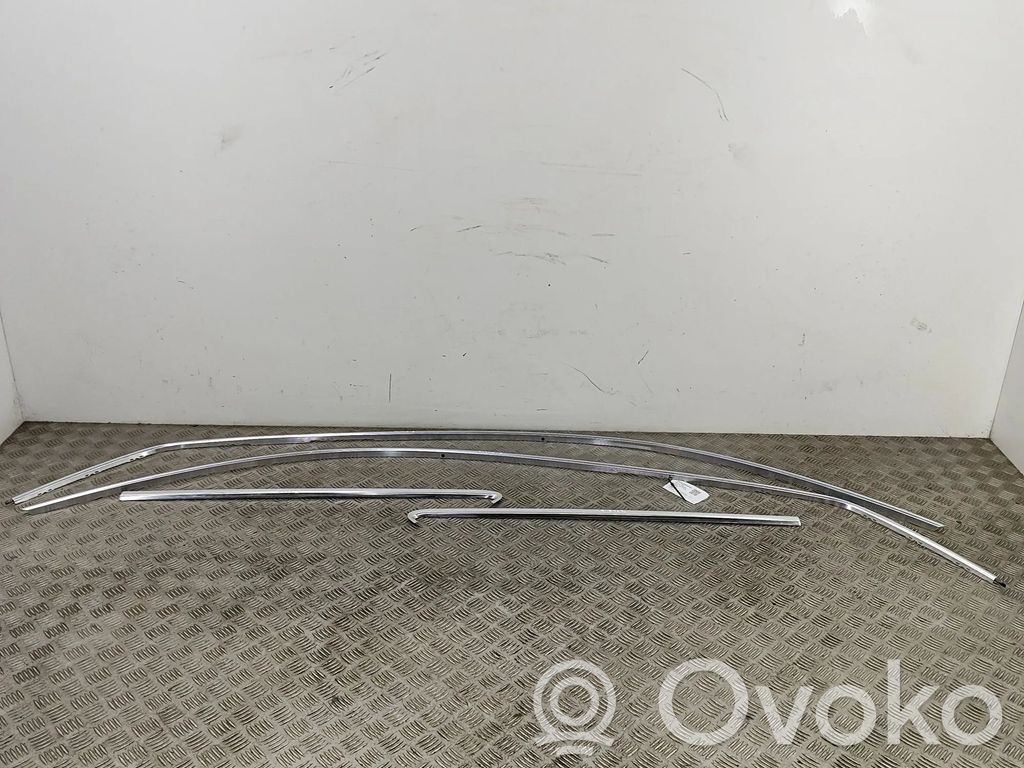 Audi A3 S3 8V Katon muotolistan suoja 