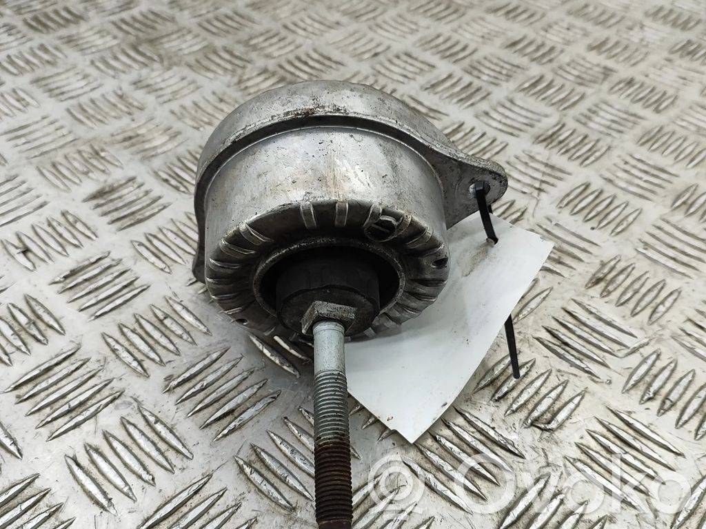 Porsche 911 996 Engine mount bracket 