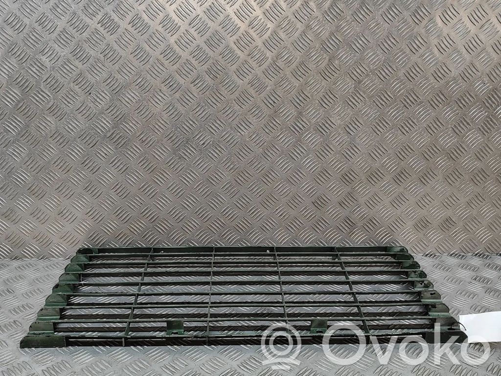 Land Rover Defender Grille de calandre avant