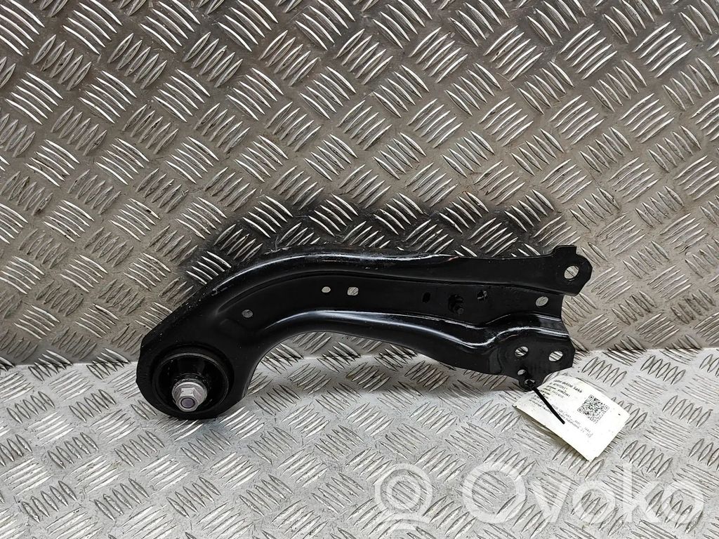 Lexus UX Querlenker Achsschenkel hinten 