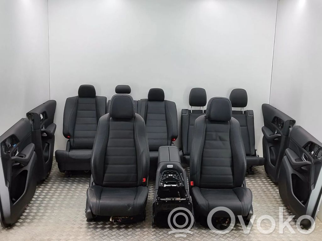 Mercedes-Benz GLE W167 Tapicerka / Komplet 