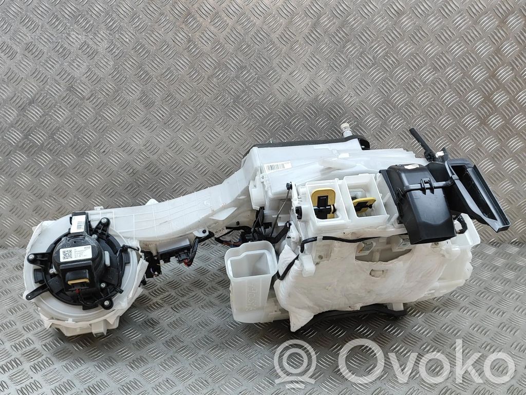 Peugeot 3008 II Scatola climatizzatore riscaldamento abitacolo assemblata 