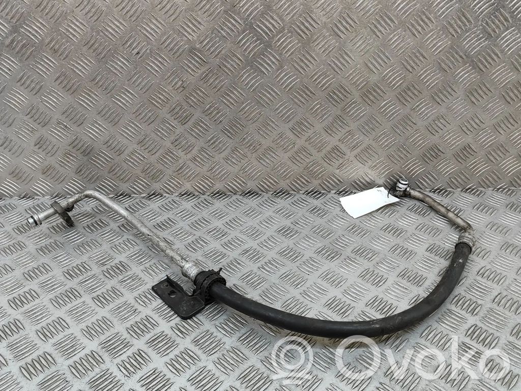 Subaru Outback Ilmastointilaitteen putki (A/C) 