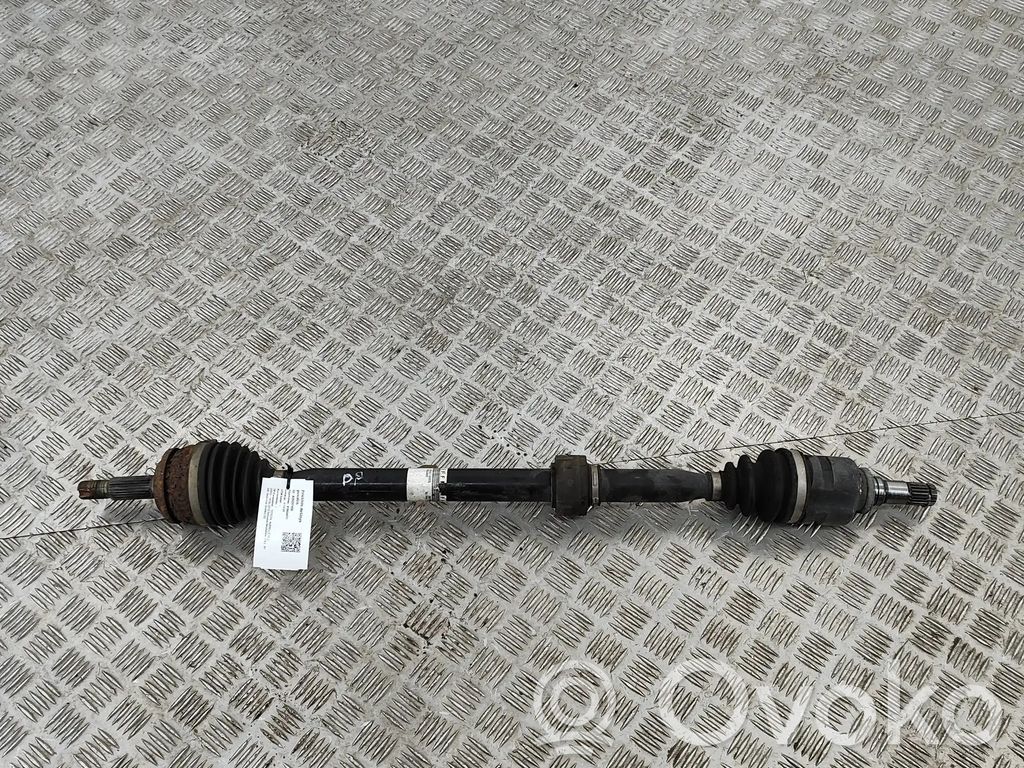 Toyota Auris E180 Priekinis pusašis 