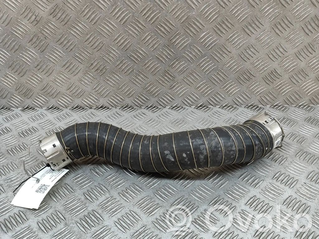 Furtun/conductă intercooler   8654521