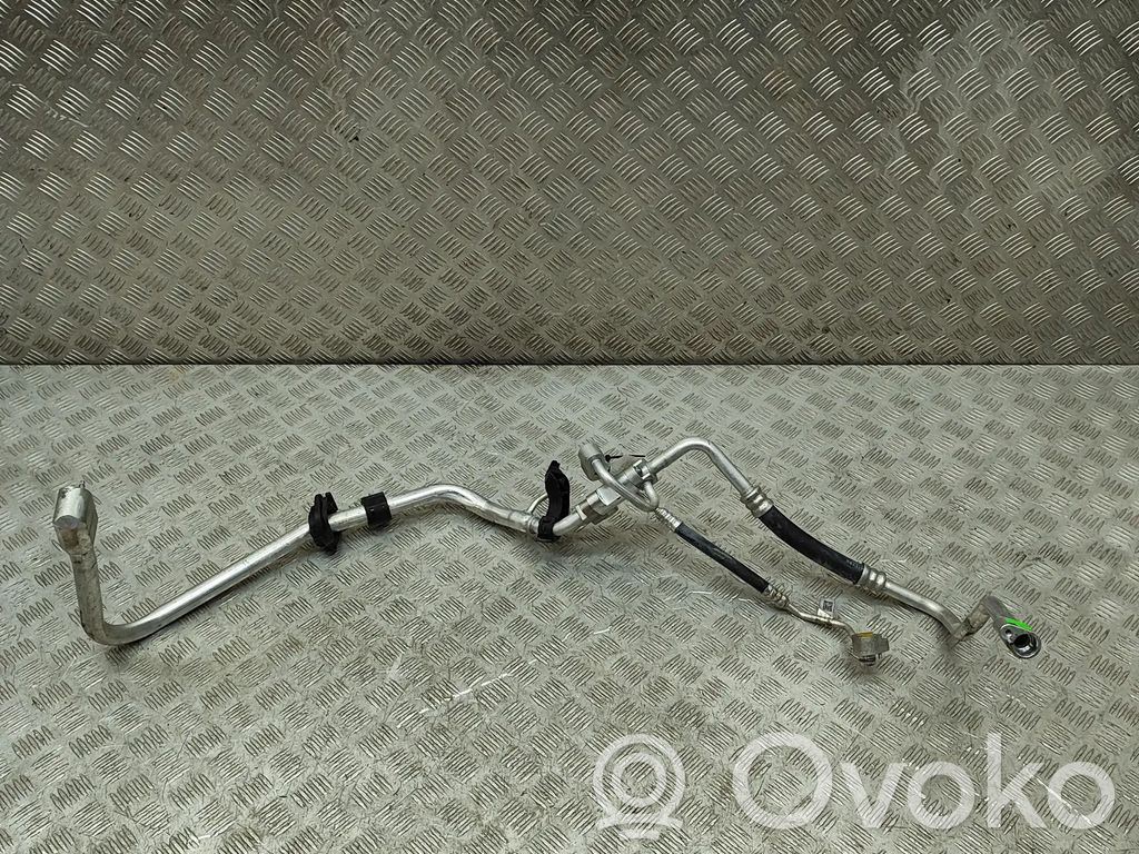 Audi e-tron Ilmastointilaitteen putki (A/C) 