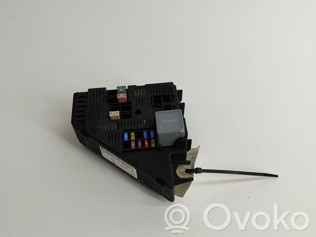 Volvo XC90 Fuse module 
