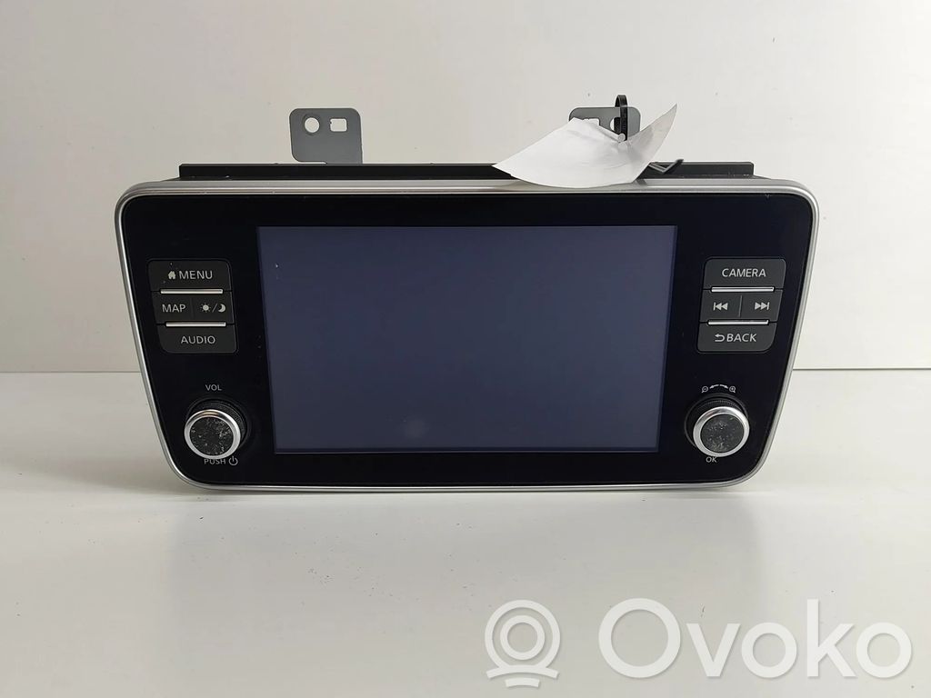 Nissan Leaf II (ZE1) Panel / Radioodtwarzacz CD/DVD/GPS 
