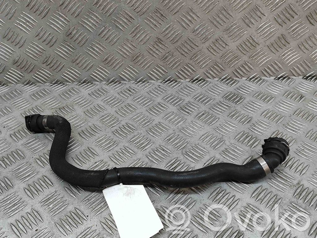 BMW 7 F01 F02 F03 F04 Tubo flessibile del liquido di raffreddamento del motore 