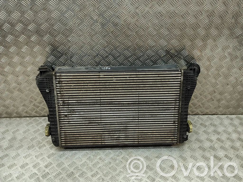 Volkswagen PASSAT B7 Radiatore intercooler