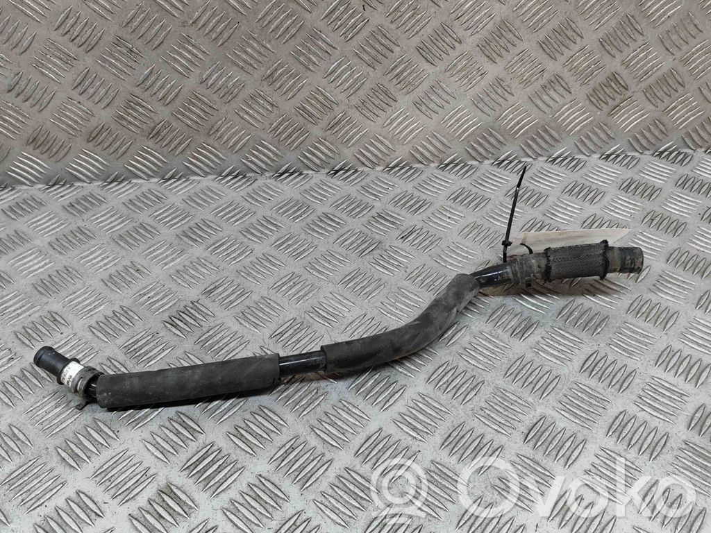 Audi e-tron Engine coolant pipe/hose 
