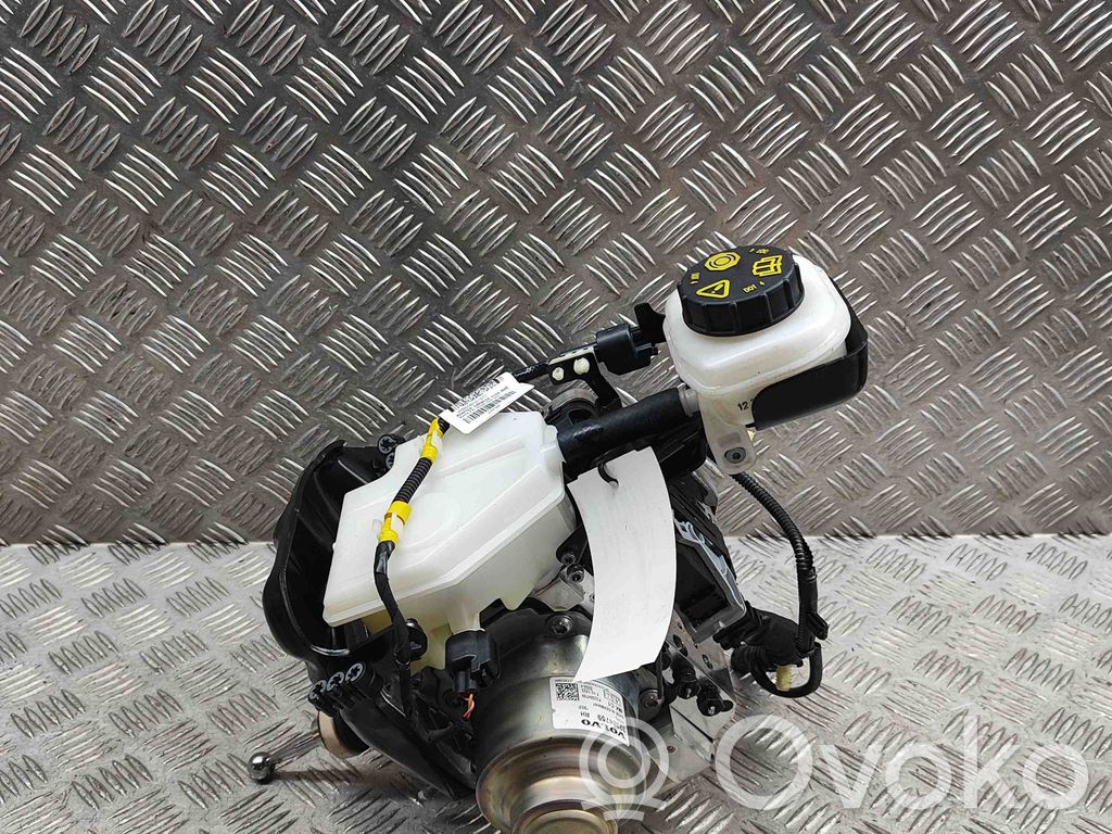 Volvo XC40 Brake booster 