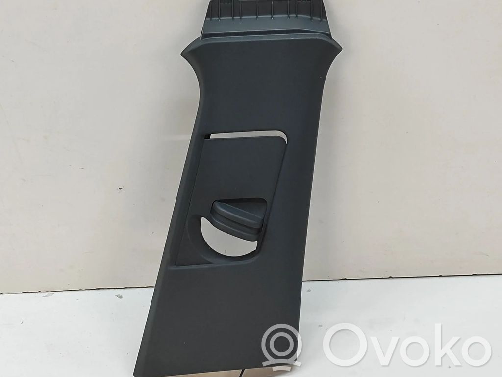 Audi Q4 e-tron Pilar (B) (superior) 
