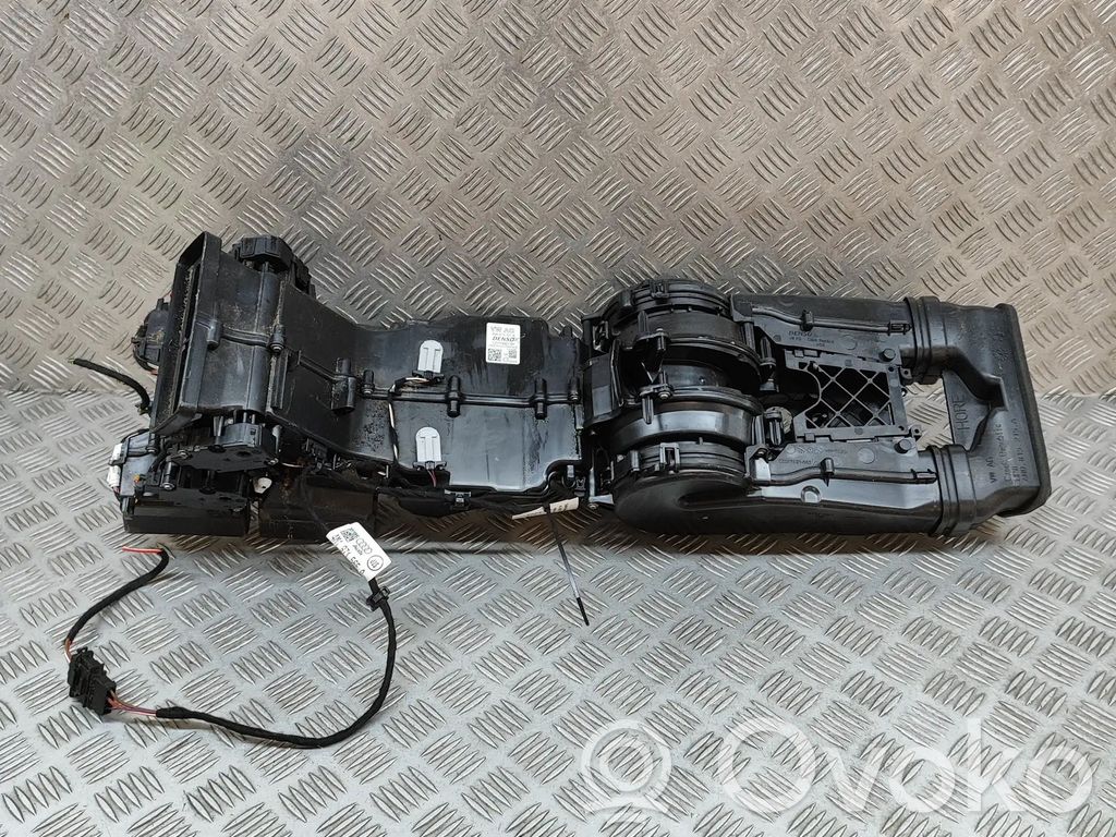 Audi Q8 Scatola climatizzatore riscaldamento abitacolo assemblata 