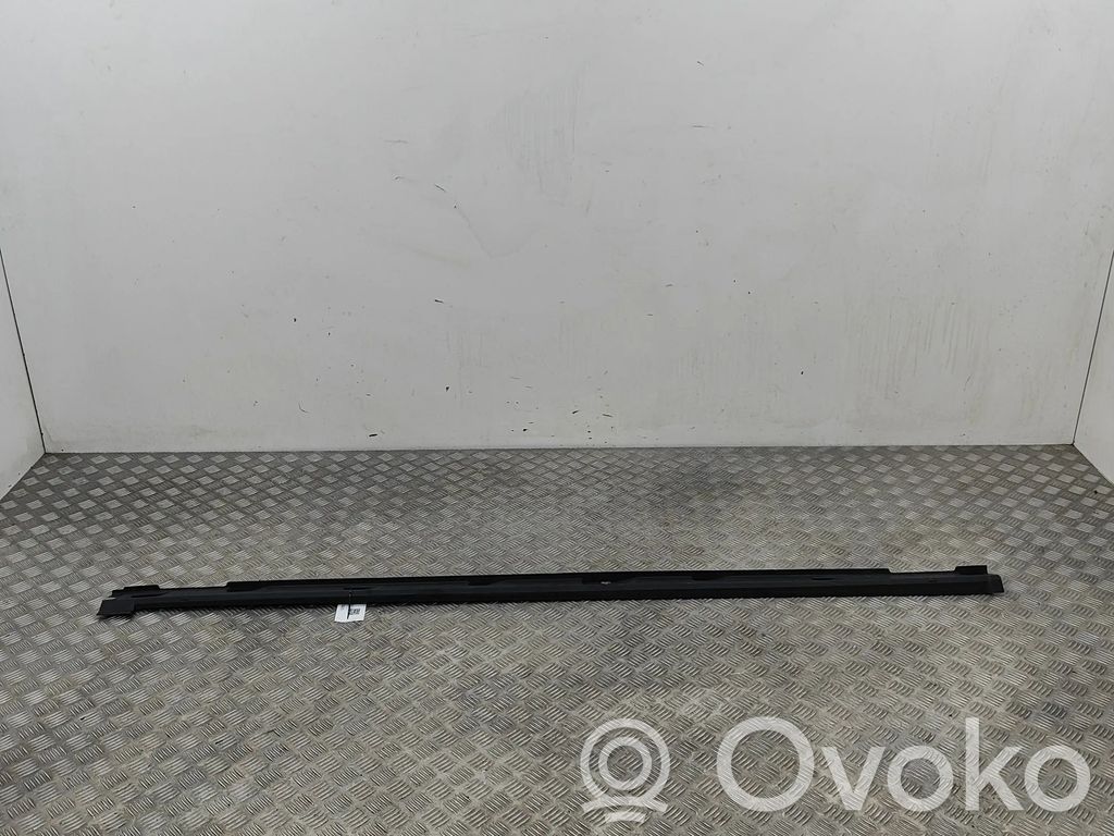 Audi Q4 e-tron Protección inferior lateral 